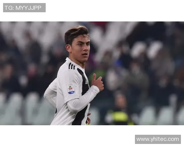 迪巴拉足球壁挂布装饰画 带你感受激情与荣耀的球场风采 迪巴拉足球壁挂布装饰画 带你感受激情与荣耀的球场风采